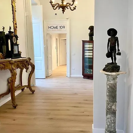 109 Luxury Gasthuis Napels
